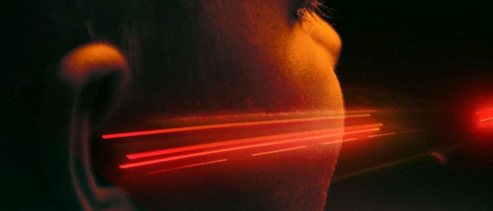 Інженери МТІ використали лазер для передачі звуку прямо в вухо людини