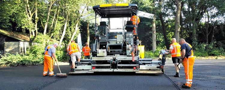 Голландці побудували велосипедну доріжку з використаного туалетного паперу