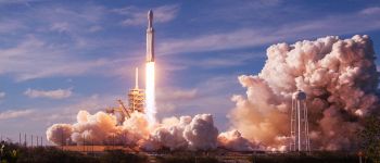 СпейсІкс вперше приземлила усі три прискорювачі Важкого Сокола